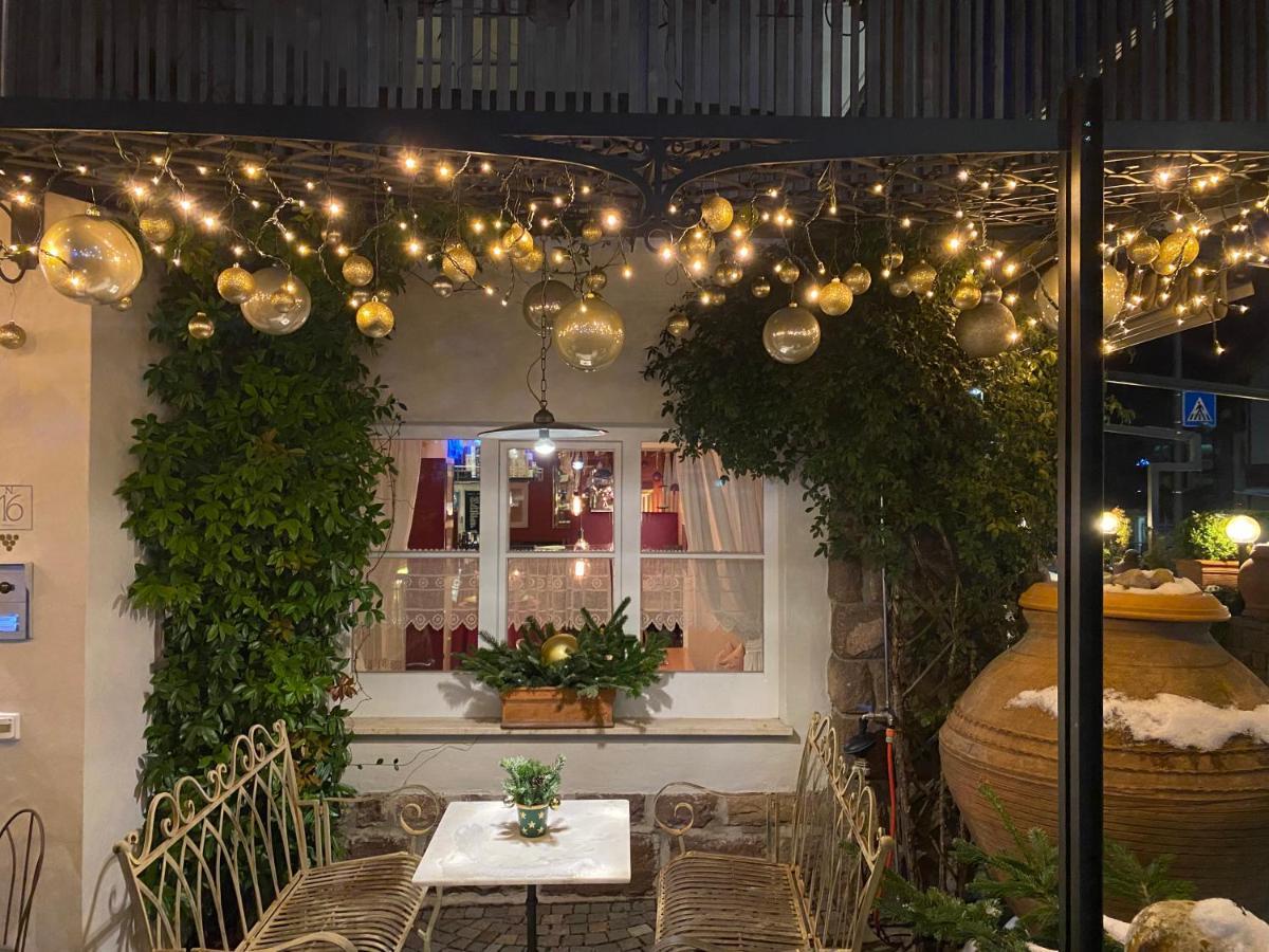 B&B Pizzeria Zur Traube 蒙塔尼亚 外观 照片