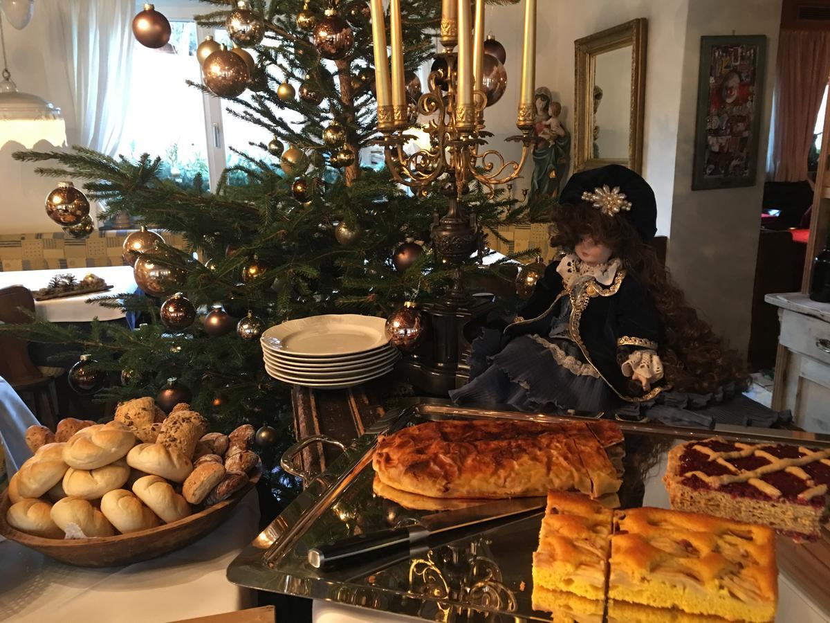B&B Pizzeria Zur Traube 蒙塔尼亚 外观 照片